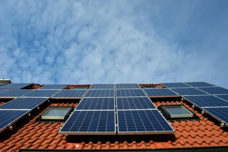Projet photovoltaïque à Mulhouse : comment réussir son installation ?